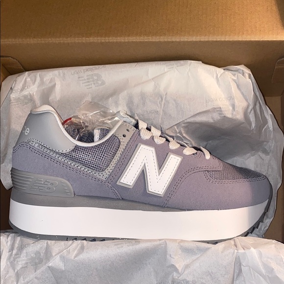 New Balance 574+ grey sneakers size 8.5 - Picture 3 of 10